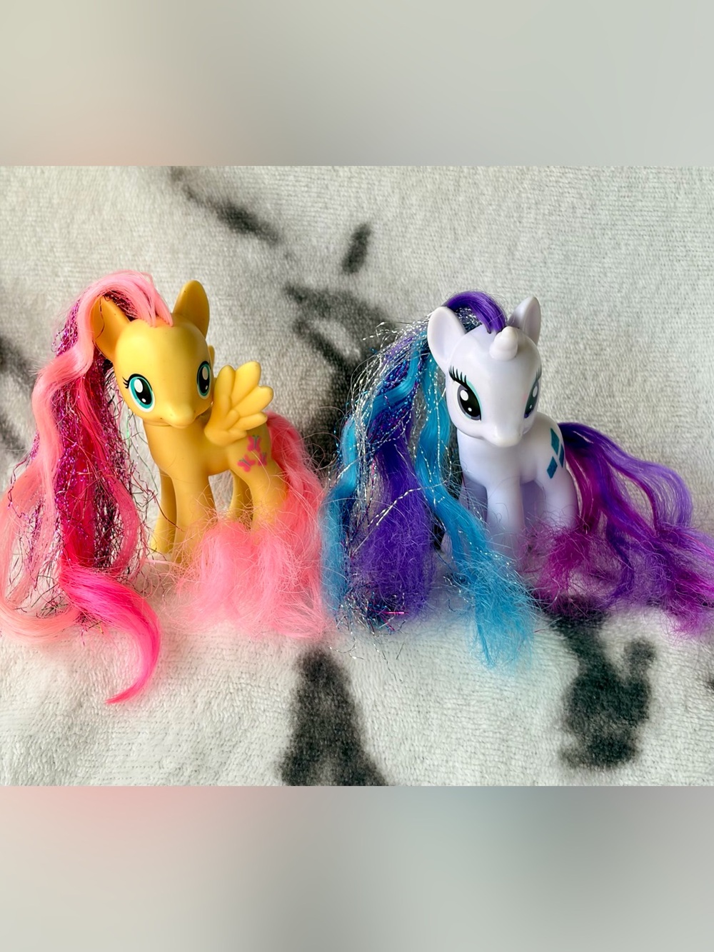 My Little Pony (2013) G4 Fluttershy/Rarity 3” Ponies - “Rainbow Power” Series.